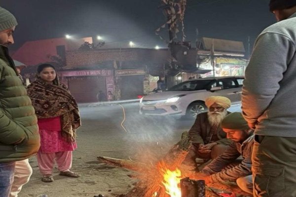झारखंड में ठंड ने दी दस्तक, रांची में न्यूनतम तापमान 6 डिग्री तक गिरा, सर्दी के मामले में गुमला दूसरे स्थान पर
