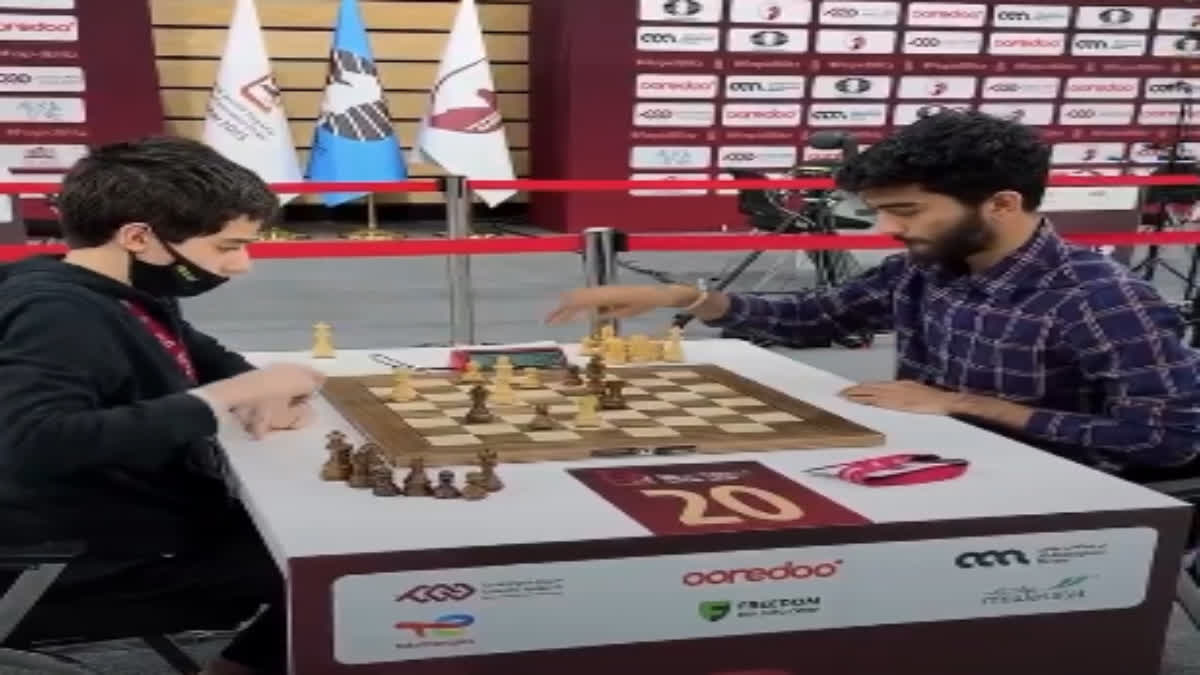 शतरंज की दुनिया में हैरानी: 12 साल के रूसी खिलाड़ी ने वर्ल्ड चैंपियन गुकेश को हराया