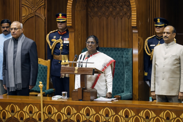 बजट सत्र 2026: पिछले 10 वर्षों में 25 करोड़ लोग गरीबी से बाहर निकले — राष्ट्रपति मुर्मू