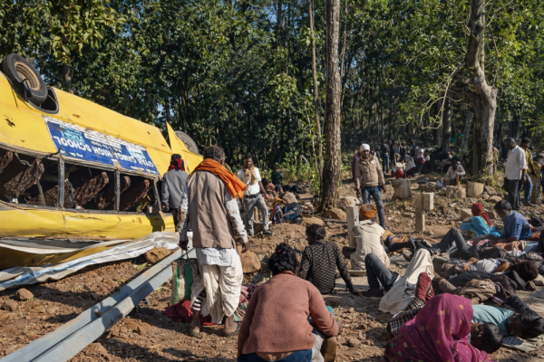 लातेहार बस हादसा: तकनीकी खराबी के चलते दुर्घटना, मृतकों की संख्या बढ़कर दस हुई।