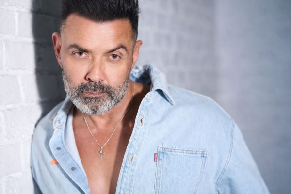 बॉबी देओल का कमबैक: 16 सालों की 15 फ्लॉप फिल्मों के बाद विलेन की भूमिका में वापसी, साउथ सिनेमा में भी छा गए