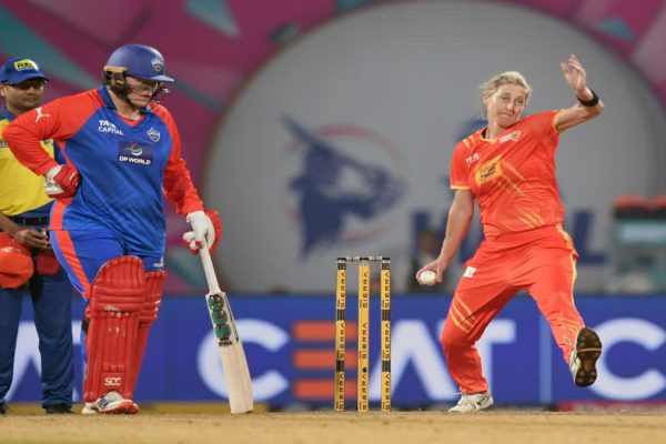 WPL 2026: गुजरात जायंट्स ने दिल्ली कैपिटल्स को 4 रनों से हराकर दिलाई लगातार दूसरी हार