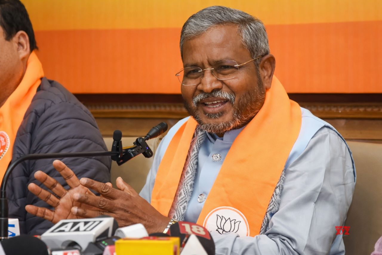 सीएम के विदेश दौरे पर बाबूलाल मरांडी का हमला, बोले—“गणतंत्र दिवस के मौके पर देश से बाहर रहना गैर-जिम्मेदाराना”