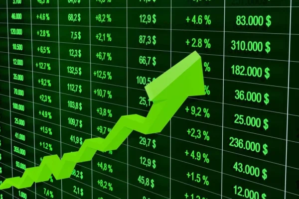 खराब शुरुआत के बाद शेयर बाजार में सुधार, सेंसेक्स में 343 अंकों की तेजी