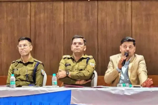 धनबाद प्रशासन अलर्ट: विजय जुलूस पर सख्ती, होली पर कड़े सुरक्षा इंतजाम