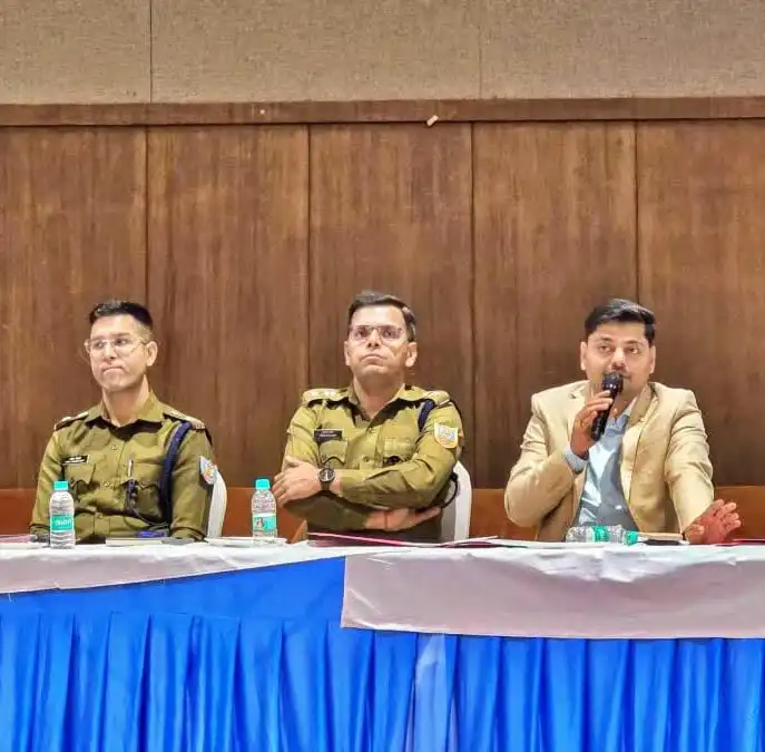 धनबाद प्रशासन अलर्ट: विजय जुलूस पर सख्ती, होली पर कड़े सुरक्षा इंतजाम