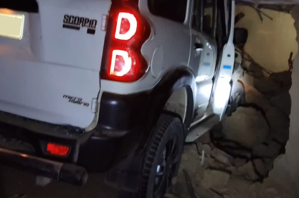 पलामू में नशे में धुत ड्राइवर ने स्कॉर्पियो घर में घुसाई, 70 वर्षीय महिला की मौत