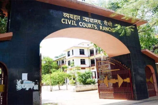 रांची सीबीआई अदालत में अलकतरा घोटाला केस पर सुनाए गए फैसले का दृश्य