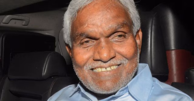 झारखंड के पूर्व मुख्यमंत्री चंपाई सोरेन ने राज्य में बढ़ते चर्च निर्माण और आदिवासी प्रकृति पूजा पर सवाल उठाए।
