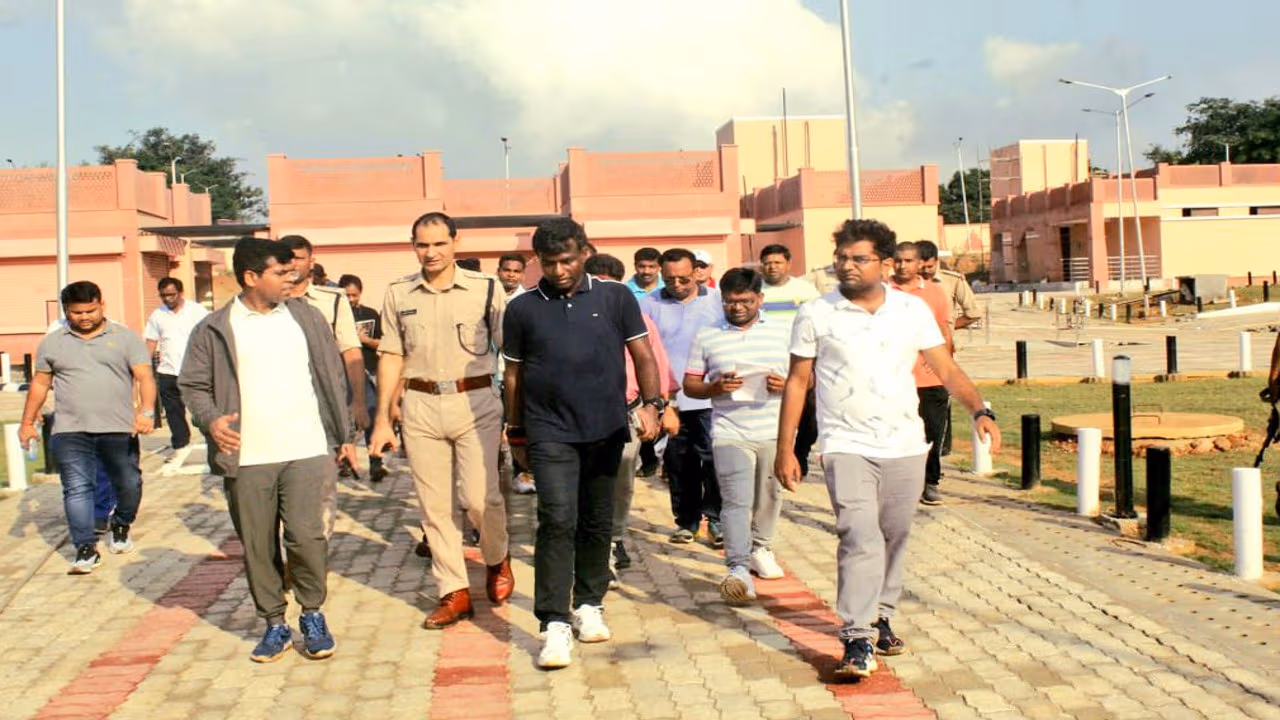 पलामू जिला प्रशासन और उपायुक्त कार्यालय द्वारा 24 लिपिकों के तबादले का आधिकारिक आदेश जारी।
