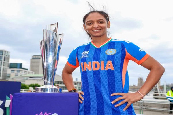 महिला टी20 विश्व कप 2026 में पाकिस्तान के खिलाफ मुकाबले से पहले प्रेस कॉन्फ्रेंस को संबोधित करतीं भारतीय कप्तान हरमनप्रीत कौर।