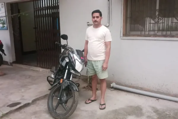 बेरमो में एपीपी नवीन कुमार के मकान में शॉर्ट सर्किट से लगी आग
