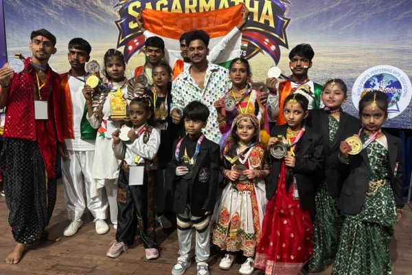 सहरसा के बच्चों ने नेपाल में जीते 7 मेडल, डांस चैंपियनशिप में चमके