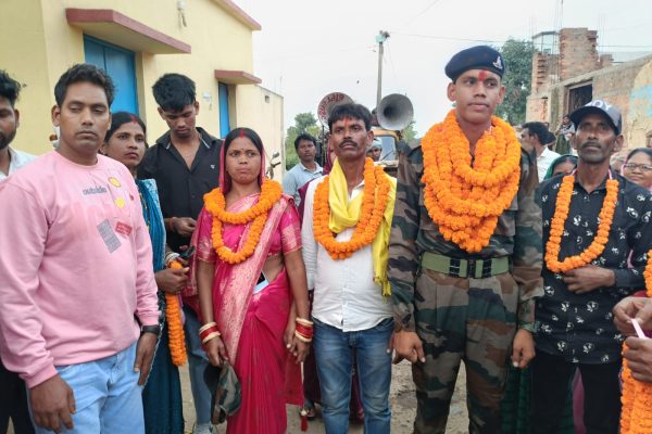बोकारो के पलानी गांव के पहले अग्निवीर बने हिमांशु कुमार, भव्य स्वागत
