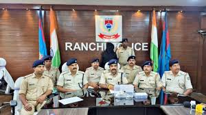 नामकुम शमशेर गोलीकांड का मुख्य आरोपी खालिद बंगाली पुलिस गिरफ्त में, देसी कट्टा और कारतूस बरामद।