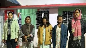 रांची रेलवे स्टेशन पर आरपीएफ और नन्हे फरिश्ते टीम द्वारा रेस्क्यू की गई दो नाबालिग बच्चियां।