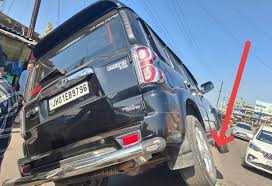 रांची के रातू रोड पर तेज रफ्तार स्कॉर्पियो की टक्कर से तीन युवक घायल, पुलिस जांच जारी।