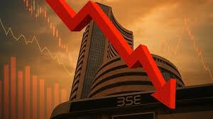 मुंबई में बंबई स्टॉक एक्सचेंज (BSE) के बाहर शुरुआती कारोबार में सेंसेक्स और निफ्टी में भारी गिरावट देखी गई।