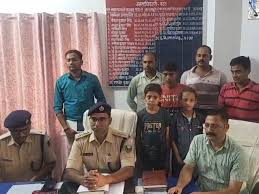 सहरसा पुलिस द्वारा लापता हॉस्टल छात्रों को खगड़िया से सुरक्षित बरामद करते हुए
