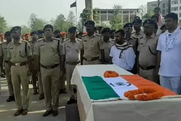 रोहतास के डेहरी पुलिस ट्रेनिंग सेंटर में 16 किलोमीटर दौड़ के दौरान प्रशिक्षु सिपाही की मौत हुई।