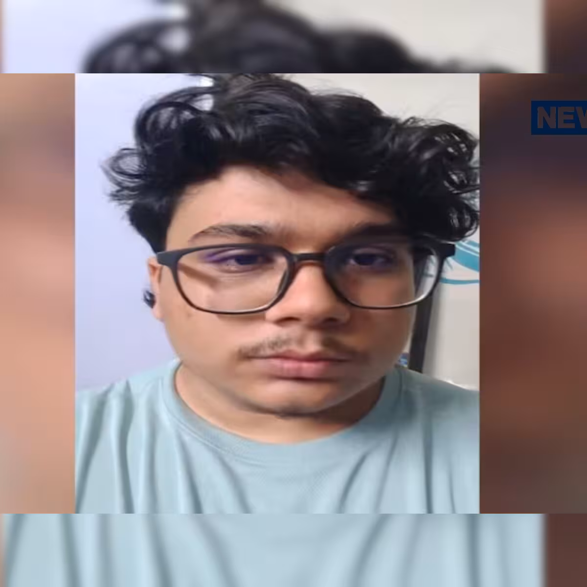 हैदराबाद के मियापुर में नीट परीक्षा की तैयारी कर रही छात्रा की कथित आत्महत्या पर जांच करती पुलिस।