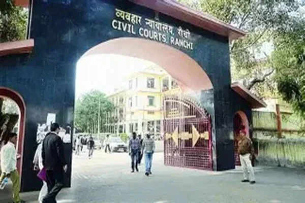 रांची की पीएमएलए अदालत ने जमीन घोटाला मामले में राजकुमार पाहन और विनोद कुमार सिंह की याचिका खारिज की।