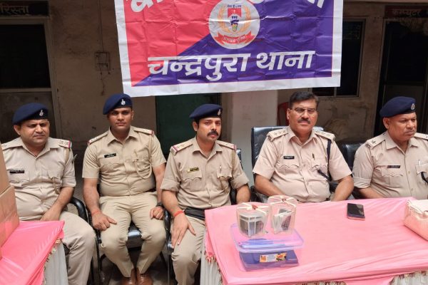 बोकारो में अवैध शराब पर बड़ी कार्रवाई, छापेमारी में तीन गिरफ्तार