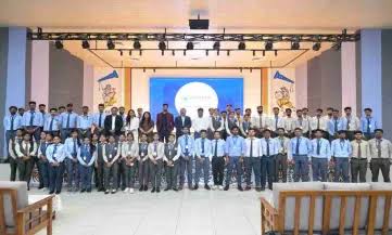 रांची के सरला बिरला विश्वविद्यालय में वर्ष 2026 के रिकॉर्डतोड़ प्लेसमेंट अभियान के दौरान चयनित हुए मेधावी विद्यार्थी।