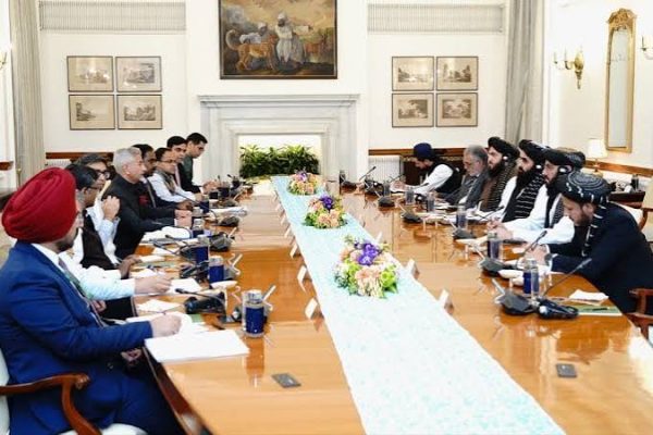 अफगानिस्तान और भारत के बीच चबाहार बंदरगाह के माध्यम से द्विपक्षीय व्यापार और निवेश संबंधों को मजबूत करने के प्रयास।