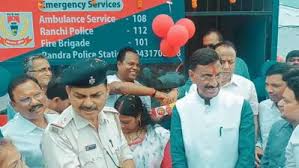 रांची के पिस्का मोड़ पर केंद्रीय रक्षा राज्य मंत्री संजय सेठ द्वारा ट्रैफिक पुलिस पोस्ट का उद्घाटन करते हुए।