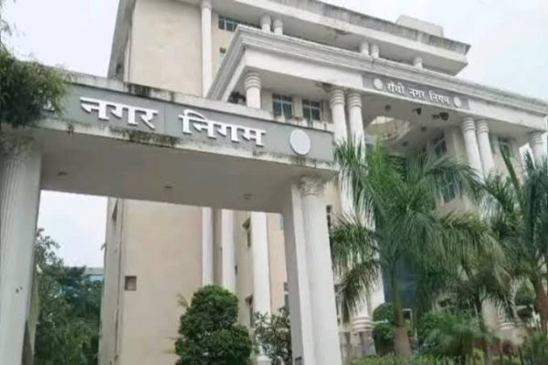 रांची नगर निगम द्वारा सड़कों के सर्वे और ग्रेडिंग सिस्टम के कार्यान्वयन का दृश्य