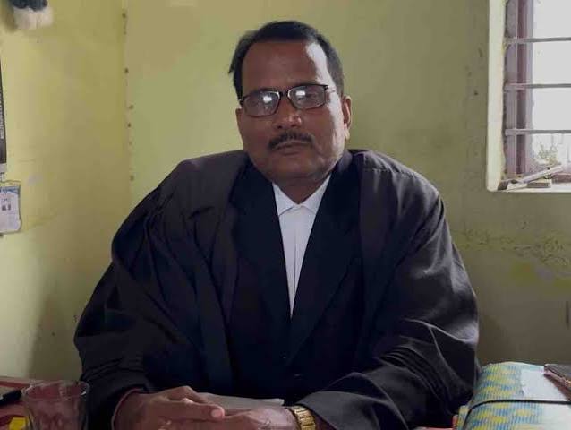 मोतिहारी व्यवहार न्यायालय परिसर का दृश्य जहां एसिड अटैक के दोषी भाई को उम्रकैद की सजा सुनाई गई।