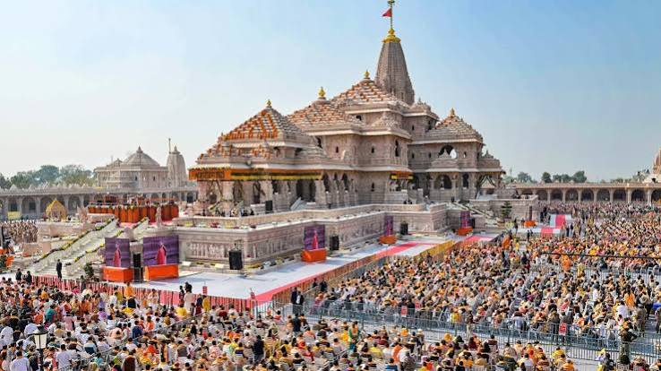 राम मंदिर दान गबन मामले की जांच में जुटी एसआईटी और बरामद कैश।