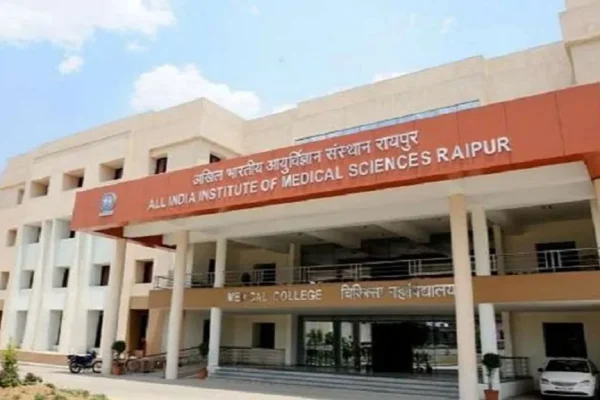रायपुर AIIMS दीक्षांत समारोह के आमंत्रण पत्र से सांसद बृजमोहन अग्रवाल का नाम गायब