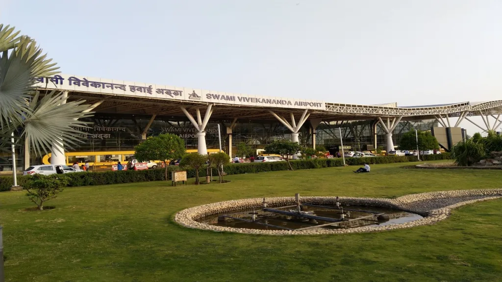 रायपुर एयरपोर्ट को PPP मॉडल के तहत 50 साल की लीज पर देने के केंद्र सरकार के प्रस्ताव का विवरण