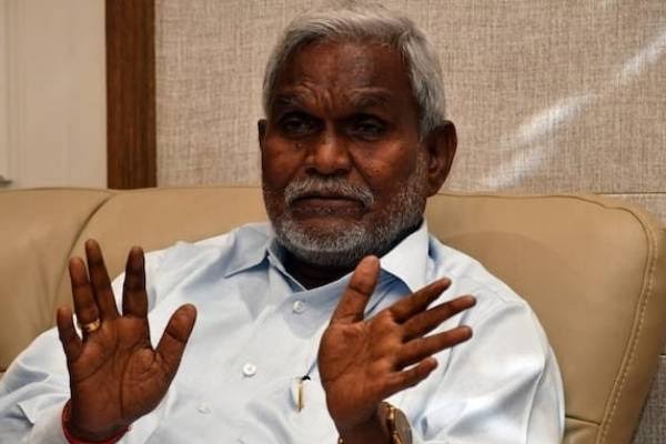 झारखंड में छात्र आंदोलन पर बयान देते पूर्व मुख्यमंत्री चंपाई सोरेन की सांकेतिक तस्वीर।