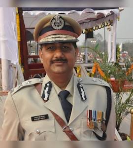 छत्तीसगढ़ में IPS अफसरों द्वारा थाने गोद लेने की पहल के तहत रतनपुर थाना चुनने वाले DGP अरुणदेव गौतम
