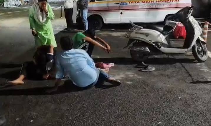 जमशेदपुर के गोलमुरी में सीएनजी पाइप फटने से दुर्घटनाग्रस्त भारत पेट्रोल पंप पर 24 वर्षीय कर्मचारी की मौत।