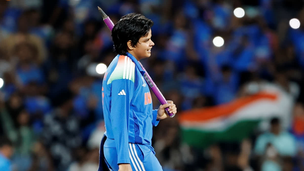 एशियन गेम्स में जापान के खिलाफ शानदार प्रदर्शन के बाद जश्न मनाती भारतीय महिला क्रिकेट टीम की खिलाड़ी।