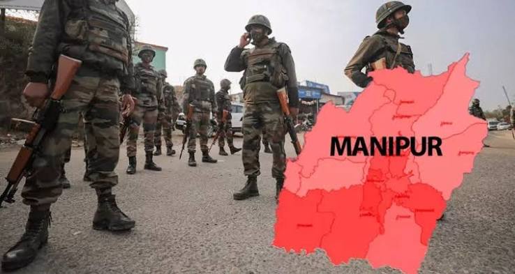 मणिपुर में AFSPA की अवधि छह महीने बढ़ाए जाने के बाद गश्त करते सुरक्षा बल के जवान।