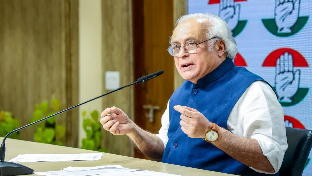 उत्तर प्रदेश में BIBCOL को बंद किए जाने के फैसले पर बात करते हुए कांग्रेस महासचिव जयराम रमेश।