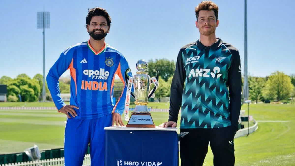 क्राइस्टचर्च के हेगली ओवल मैदान पर भारत और न्यूजीलैंड के बीच टी20 क्रिकेट मैच का दृश्य।