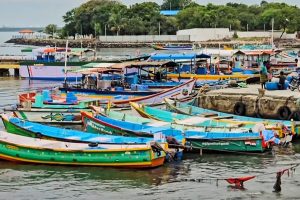 सैटेलाइट इमेज में बंगाल की खाड़ी के ऊपर मंडराता भीषण चक्रवाती तूफान अर्नाव।