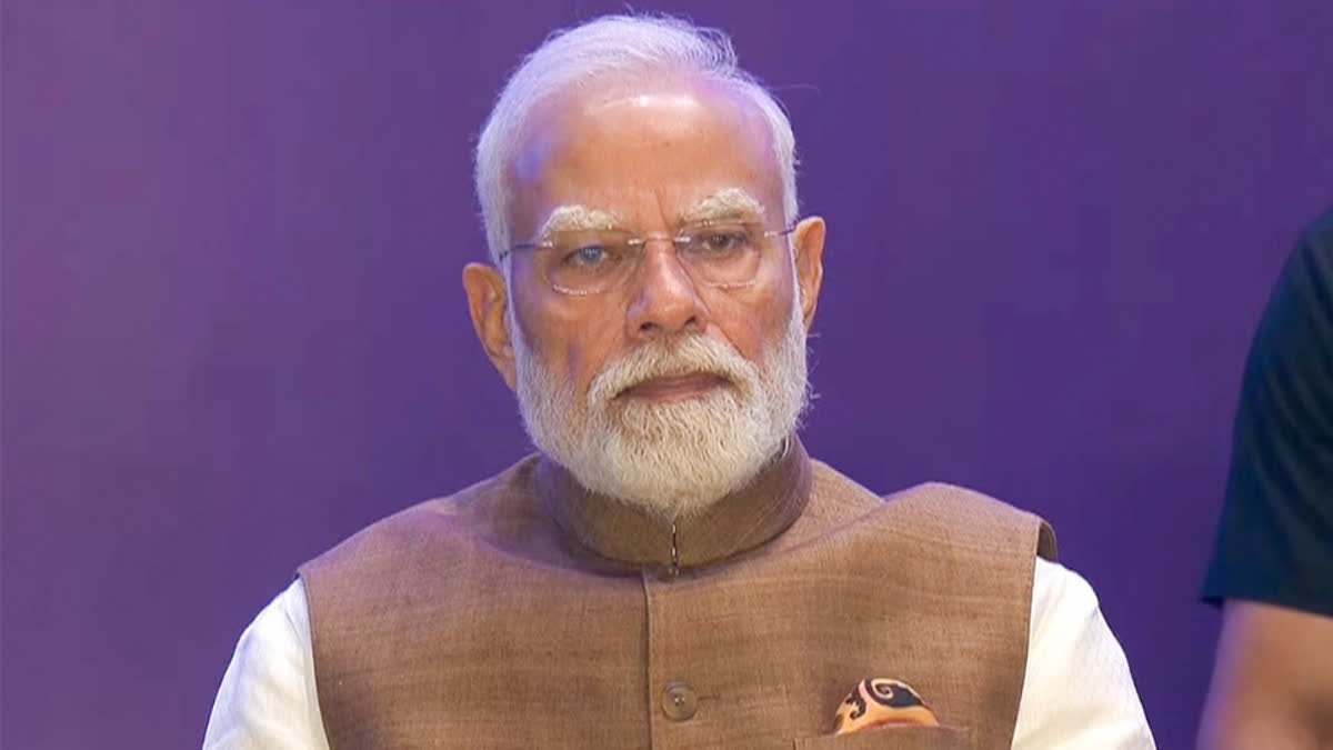 प्रधानमंत्री नरेंद्र मोदी की फाइल तस्वीर जिसमें वे सार्वजनिक कार्यक्रम में नजर आ रहे हैं।