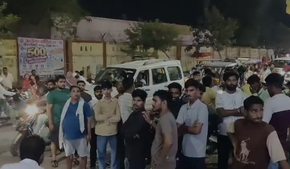 बहराइच होटल में प्रेमी युगल की मौत, कमरे में मिले शव