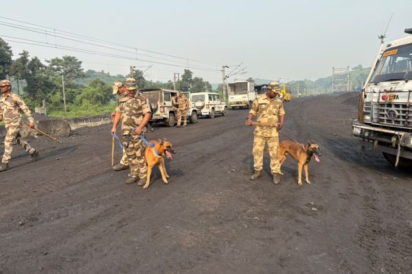 बेरमो में अवैध कोयला जब्ती, 56 बाइक समेत 32.375 टन कोयला जब्त