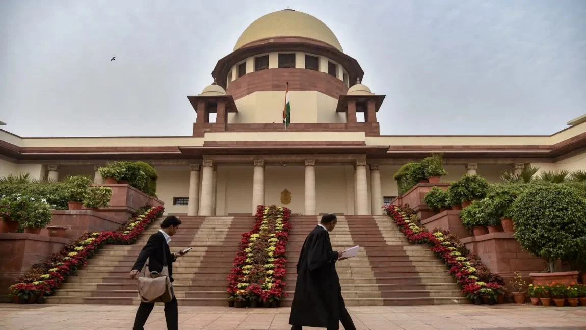सुप्रीम कोर्ट ने दिल्ली में विरोध प्रदर्शन के दौरान वकीलों की हिरासत पर नाराजगी जताई।