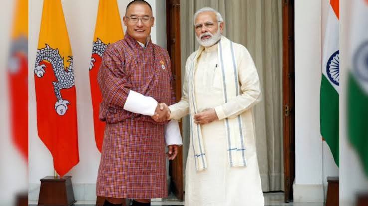 भूटान प्रधानमंत्री शेरिंग तोबगे ने नरेंद्र मोदी को विष्णु का अवतार बताया